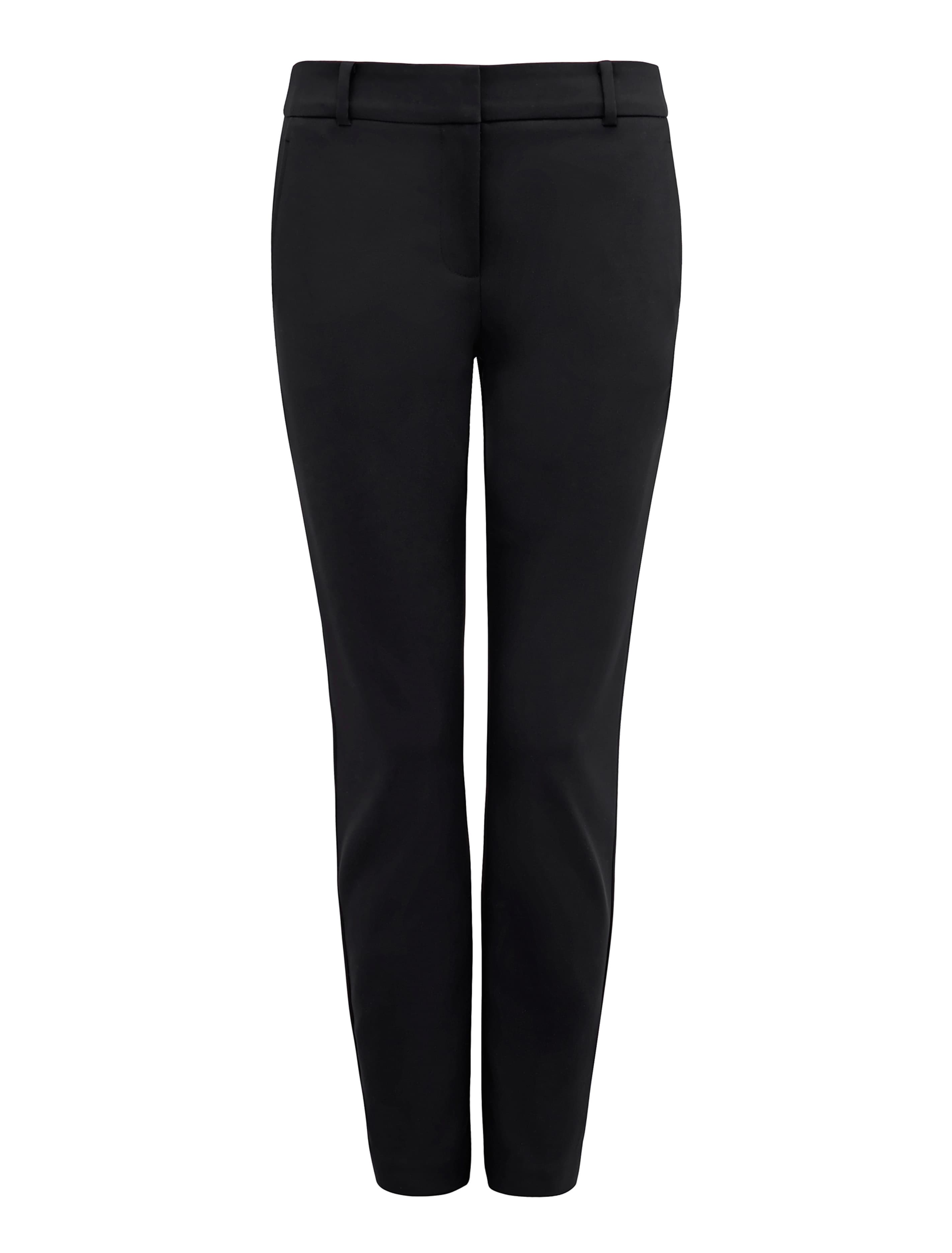 AllTerritories_Mannequin_24325401_F Mannequin