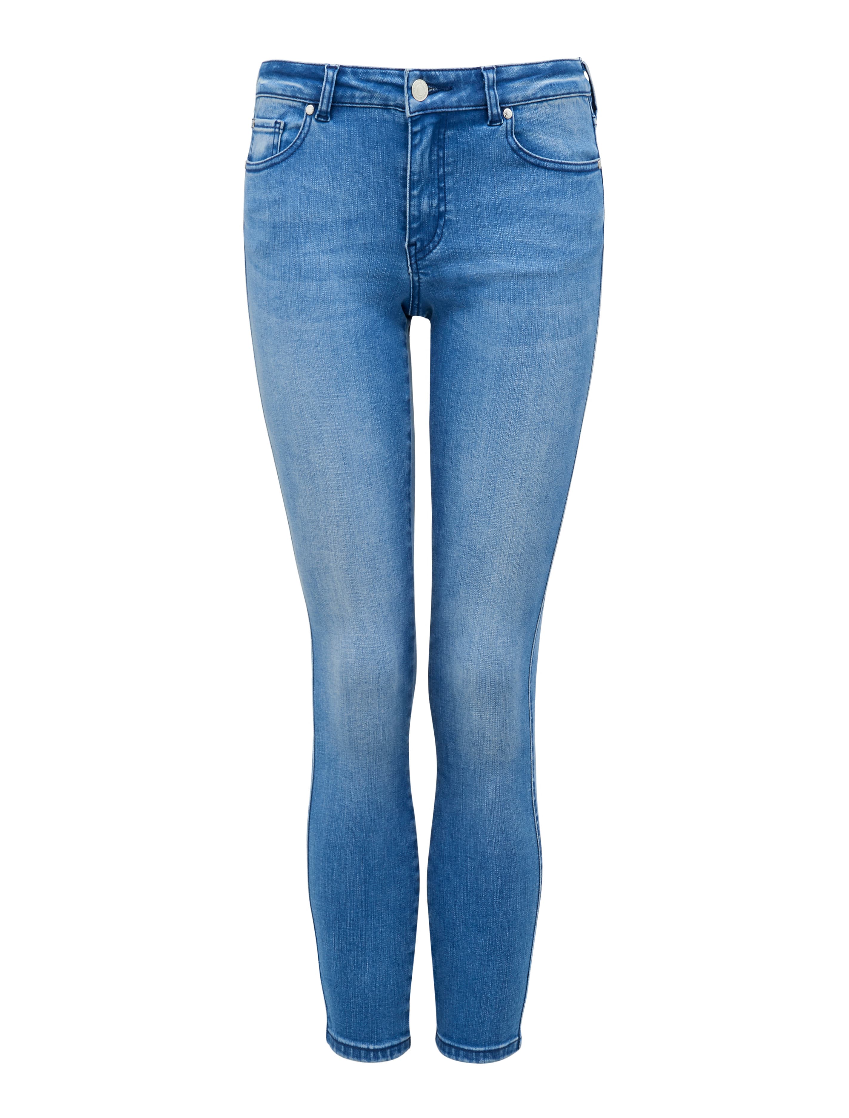 AllTerritories_Mannequin_24656401_F Mannequin