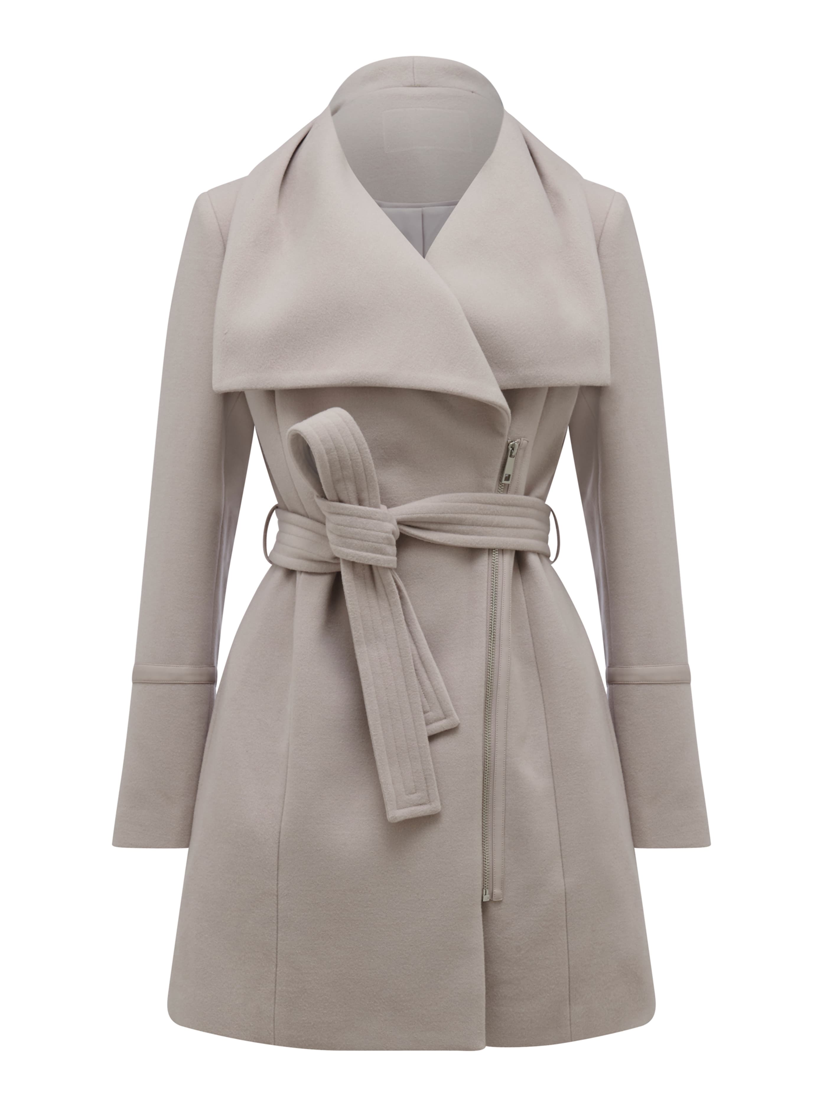AllTerritories_Mannequin_24682402_F Mannequin