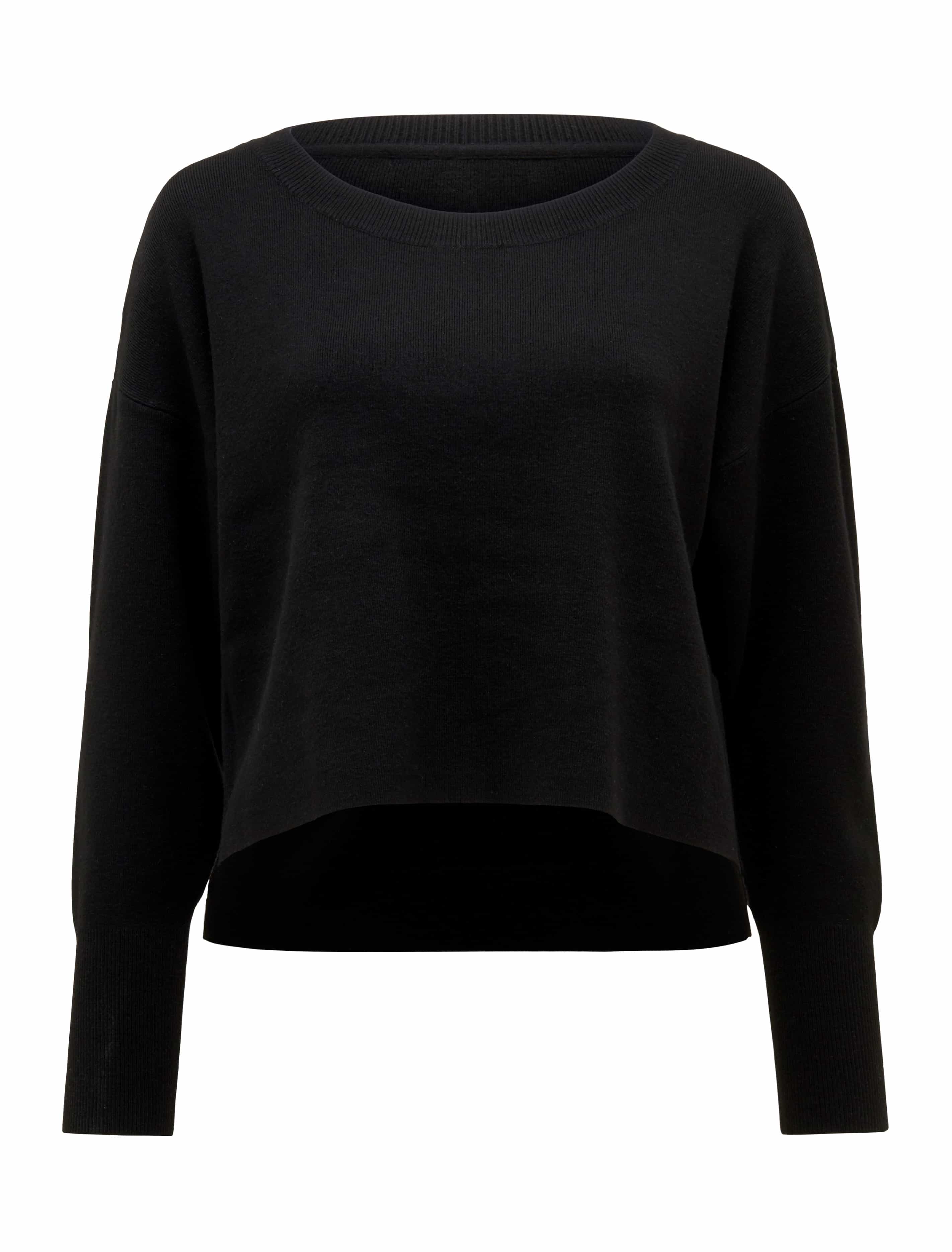 AllTerritories_Mannequin_25517401_F Mannequin