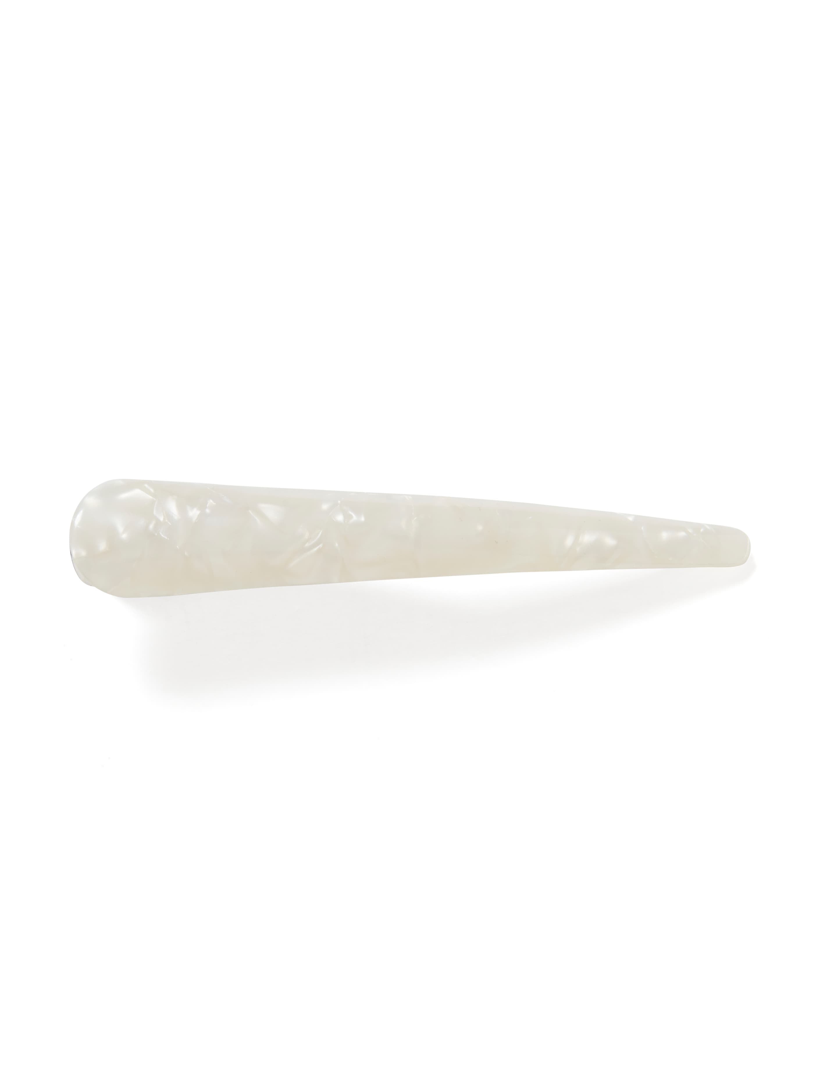 Resin Croc Clip Ivory_mannequin