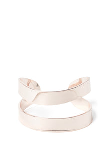 Nikita Sleek Metal Cuff Rose Gold_mannequin