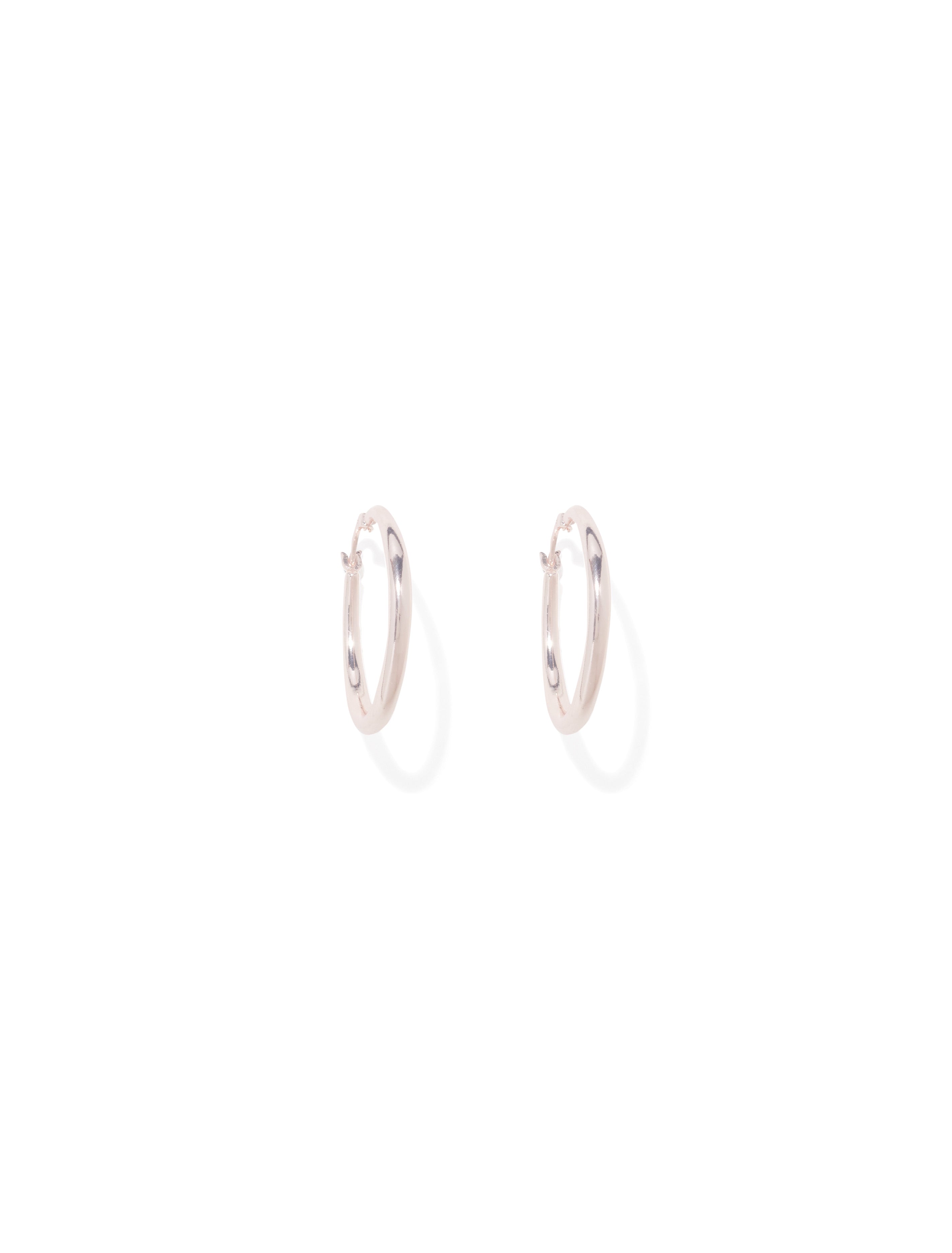 Milan Simple Smooth Hoop Earrings Rose Gold_mannequin